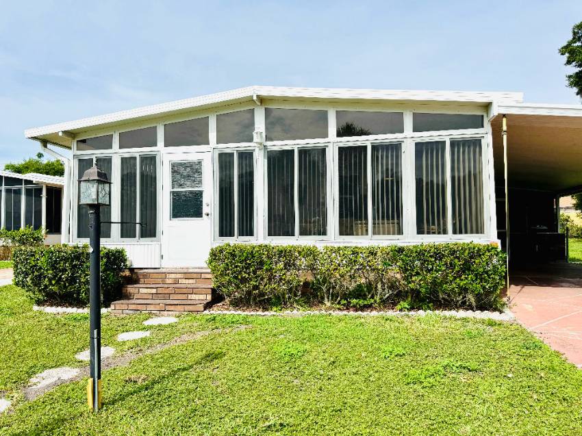 112 Sargasso Lane a Winter Haven, FL Mobile or Manufactured Home for Sale